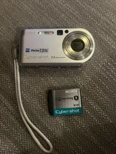 Sony Cyber-shot DSC-P200 7.2MP Digital Camera - Silver USED TESTED WORKING