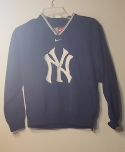 nike youth medium size