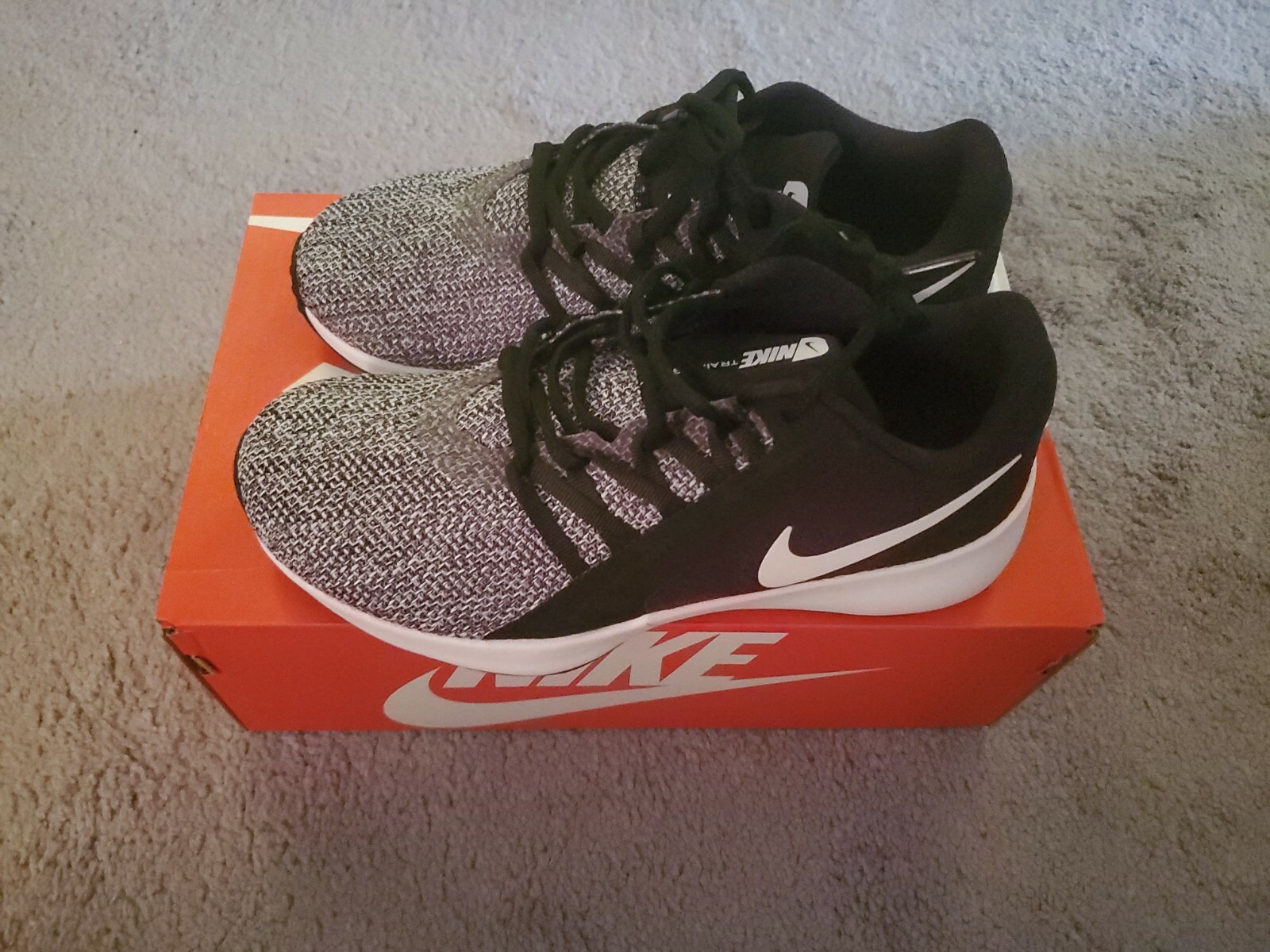 nike men's varsity compete tr 4e training shoes