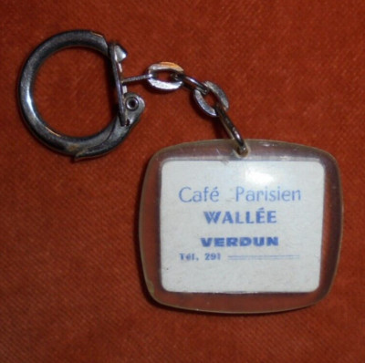 Café PARISIEN LE PARIGO WALLEE KEYCHAIN - VERDUN + TACOT 1900