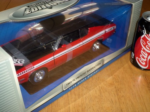 1969 PLYMOUTH BARRACUDA, DIE CAST METAL BODY FACTORY BUILT MODEL Toy, SCALE 1/18 - Picture 4 of 12