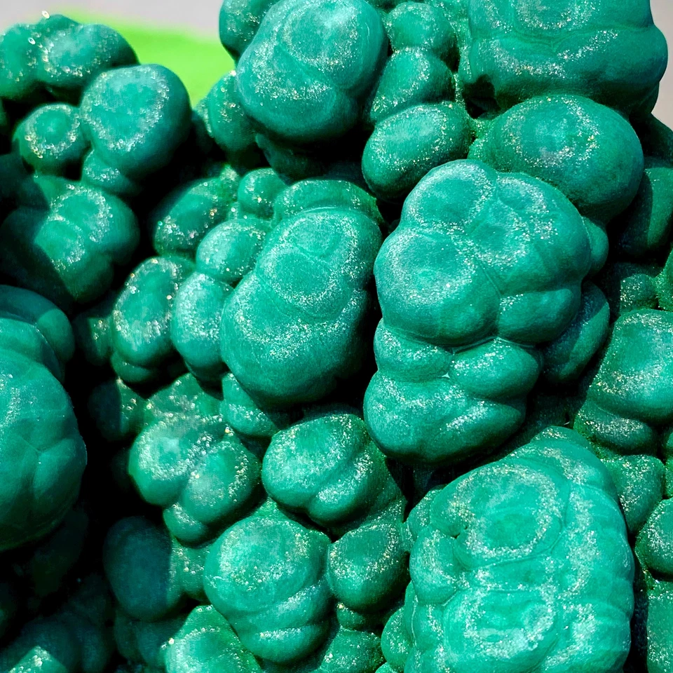 1.85LBRare!! Natural velvet Malachite stone cat eye cluster rough mineral sample - Image 3 of 4