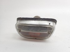 Clignotant Peugeot 404