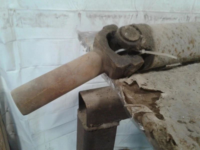 Rear Drive Shaft 127" Wb 25 Spline Yoke Fits 92-93 DODGE 150 VAN 1932417 Foto 2 de 4