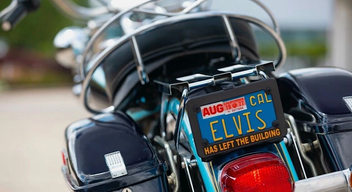 Elvis Harley-Davidson FLH 1200 Electra-Glide - California plate