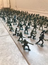 Vinatge plastic World war II soldiers Lot Of 240 mixed From 1960s- 1970s