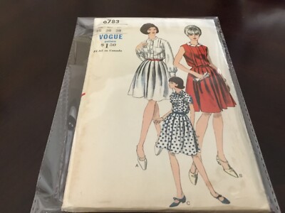  1966 VOGUE #6783 - LADIES GORGEOUS ( 3 STYLE ) PLEATED TOP DRESS PATTERN 16FF