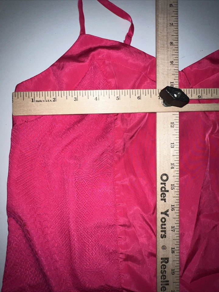 Camiseta sin mangas para mujer Nicole by Nicole Miller pequeña rosa intenso cuello en V correas de espagueti Foto 3 de 4