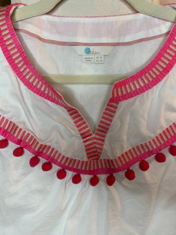 Top Boden Elisa en algodón blanco con bordado rosa y ribete de pompón Talla 10 Foto 3 de 4