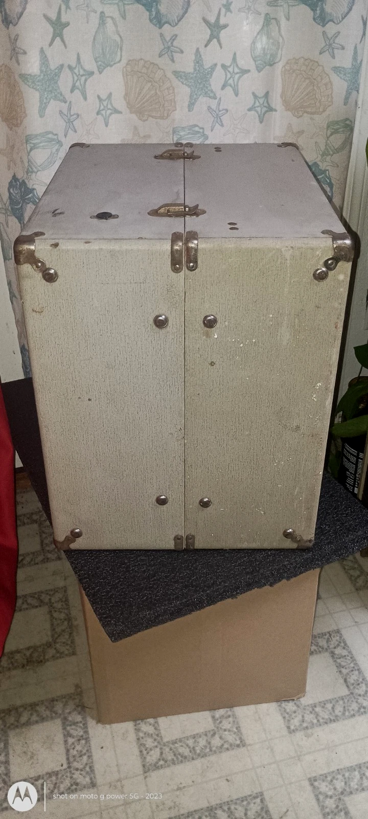 Vintage Newcomb Suitcase Speaker Cabinet Set 12" Alnico - product detail image 8