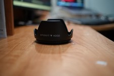 77mm Screw On Petal Type Lens Hood Nikon Canon Sony Fujifilm