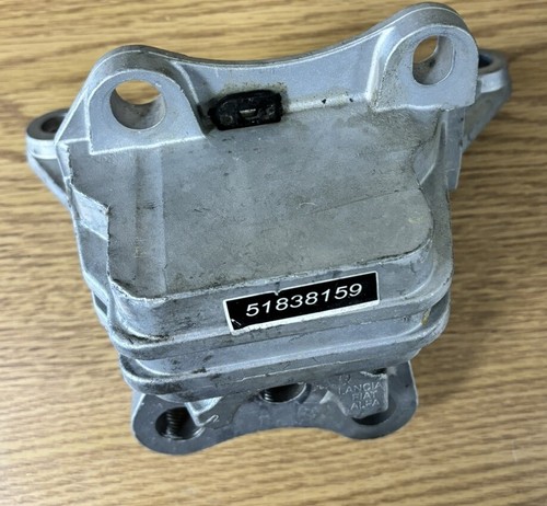 Fits Alfa Romeo Giulietta 2010-2020 1.4 Left Engine Mounting (51838159) OEM - Picture 10 of 12