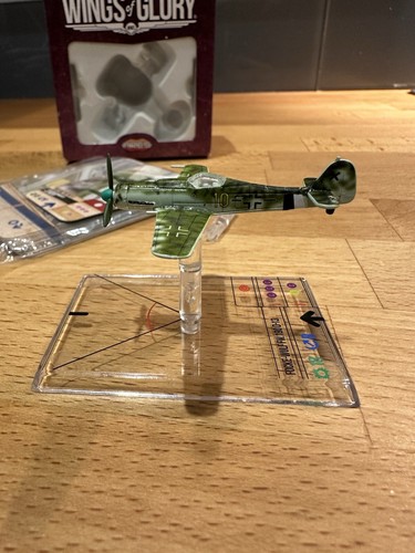 FW-190 D-13 (Wings of Glory Ares Games WW2 WWII War 1:200 Scale Model Plane) - Imagen 5 de 5