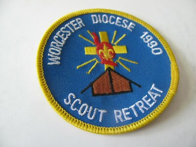 BOY SCOUTS BSA 1990 WORCESTER MA DIOCESE  SCOUT RETREAT  PATCH NOS FREE SHIPPING