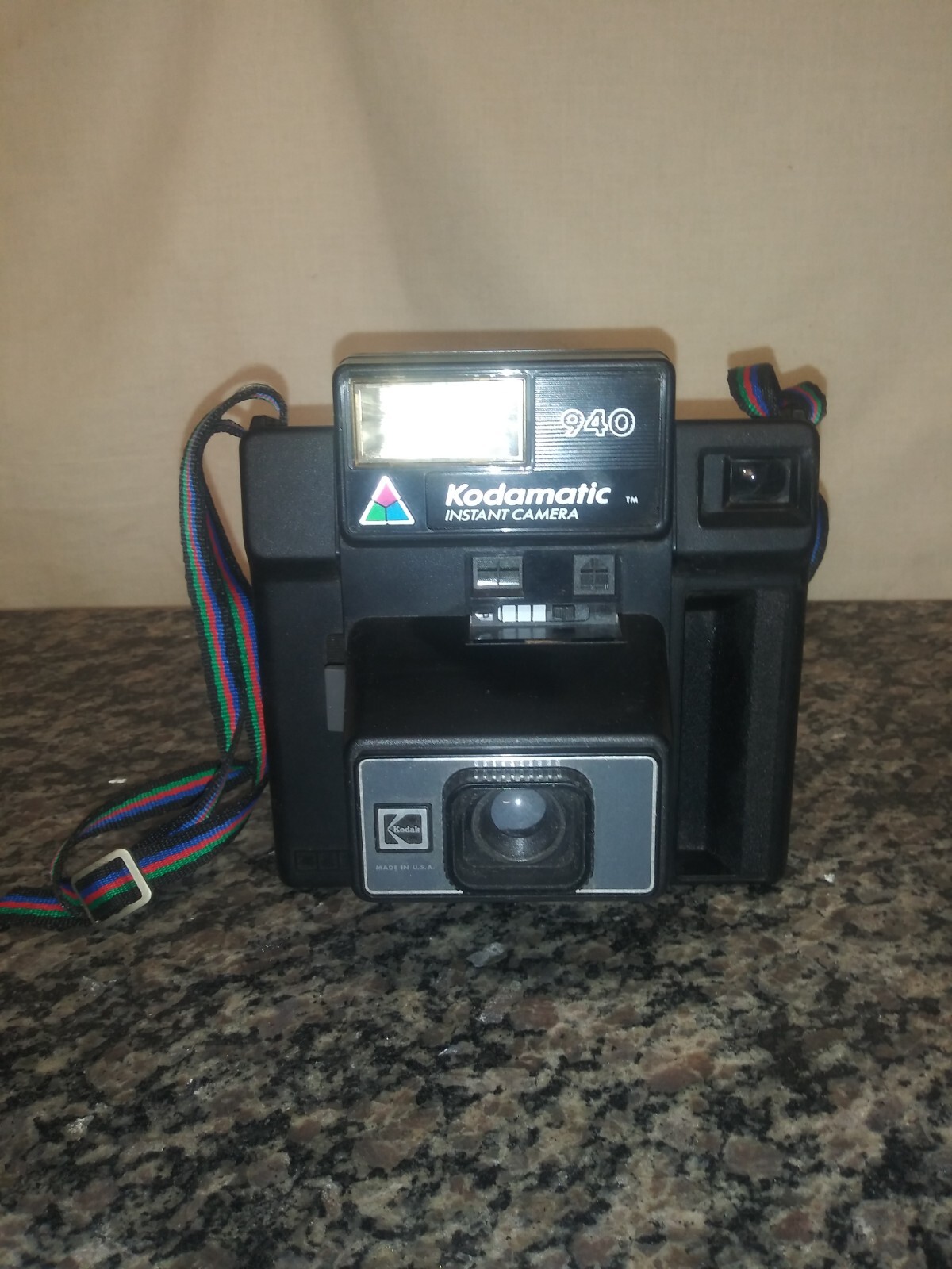 Vintage KODAK KODAMATIC 940 Instant Camera Untested