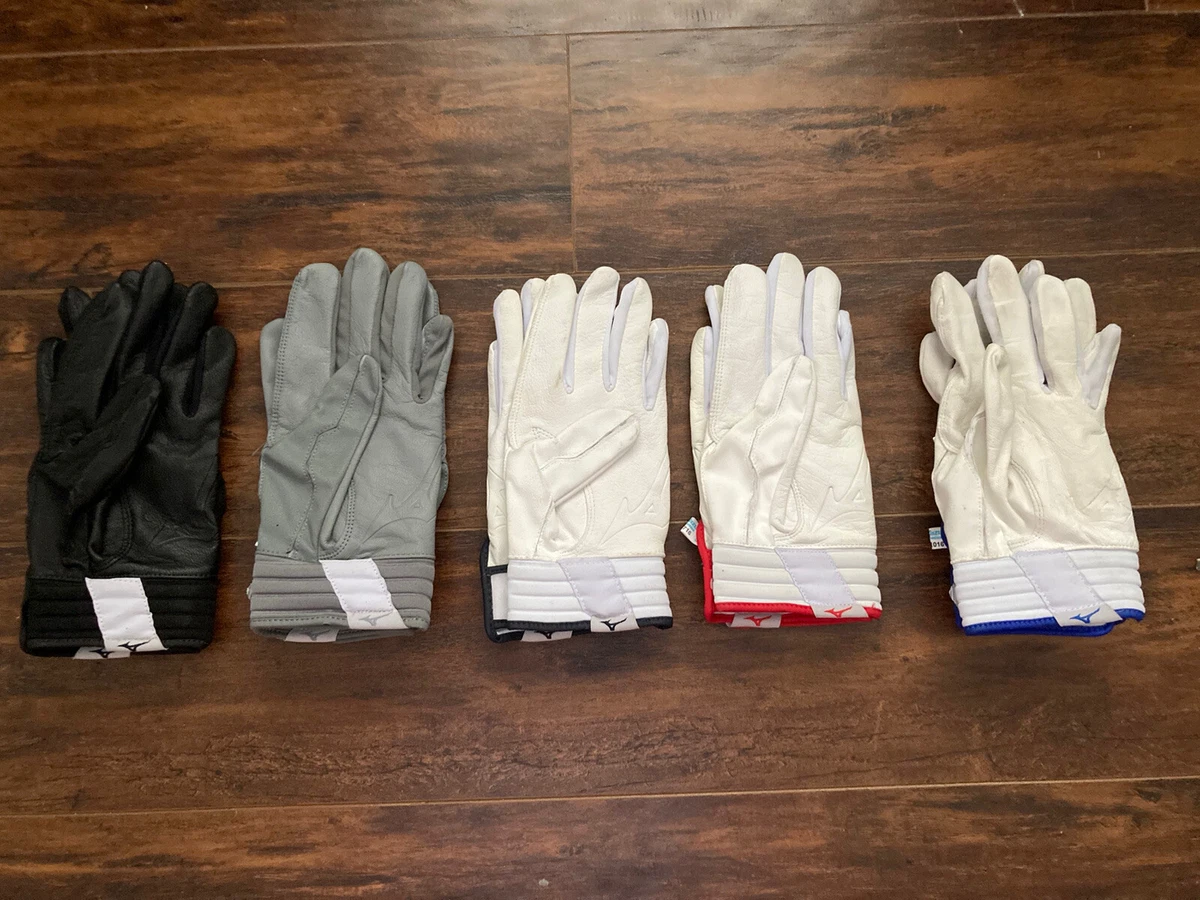 Mizuno covert hotsell batting gloves