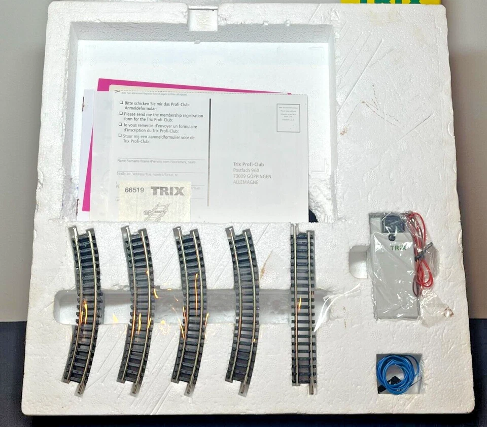 N Scale Trix 11202 ICE Train Starter Set Powered Engine Passenger Cars Complete - Image 4 of 4