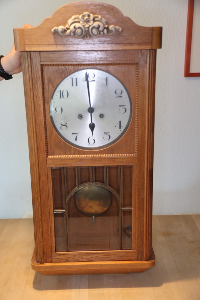 alte Kienzle Wanduhr mit Schlüssel Gongschutz