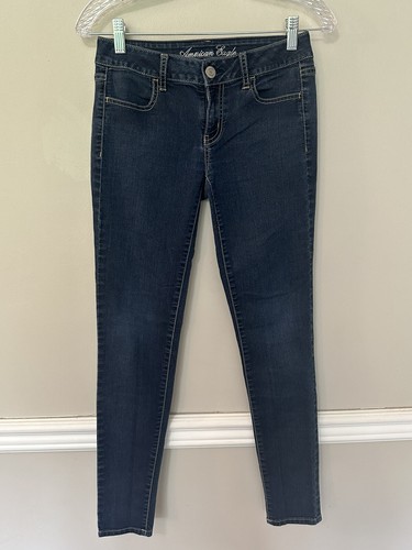 Denim American Eagle para mujer tiro bajo elástico pierna ajustada lavado medio talla 2