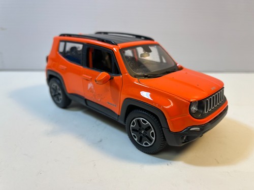 2017 Jeep Renegade in 1/24 Scale Diecast by Maisto - Picture 2 of 10