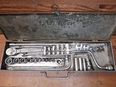 Vintage PLUMB TOOLS 5295 3/8'' 33 Pc. 12 Pt. Socket Set In Case MIXED 1940's