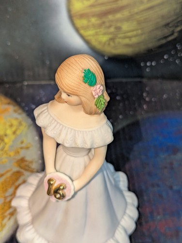 Vintage 7" Enesco 16th Growing Up Girls Birthday Girl Blonde 1982, Damaged Leaf - Picture 4 of 17