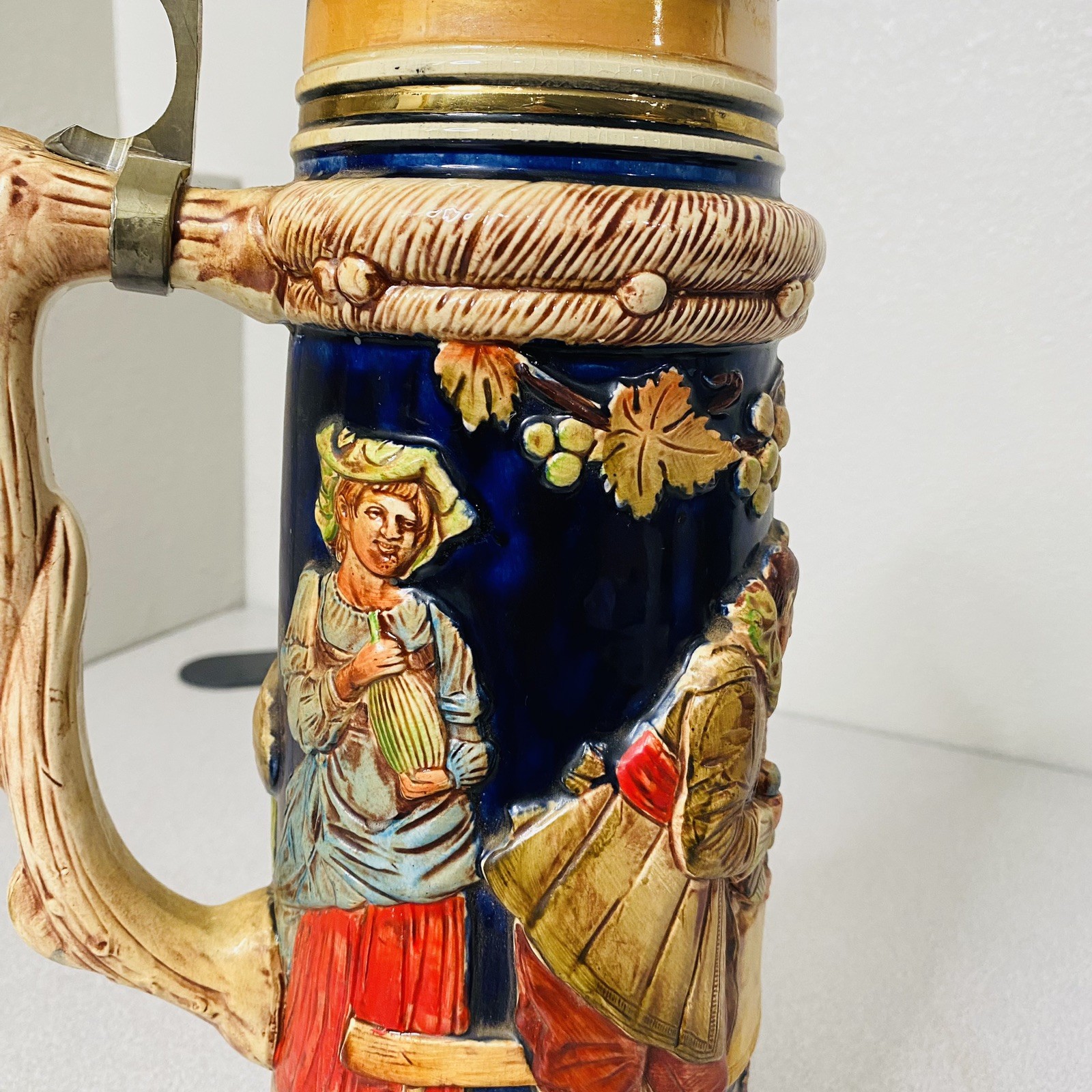 Vtg XL 3 Liter German Beer Stein Pewter Lid Western Germany 1482 Courage