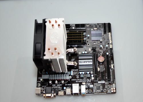 Gigabyte GA-78LMT-USB3 R2 Motherboard w/ AMD FX-8350 4.0 GHz (4.2 GHz Turbo) - Afbeelding 8 van 9