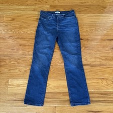 Levi's Signature Women's Totally Shaping Straight Jeans Size 12M 31X30