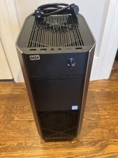 PC da gioco Alienware Aurora R7 i7-8700 GTX 1080 16 GB RAM 340 GB SSD W11