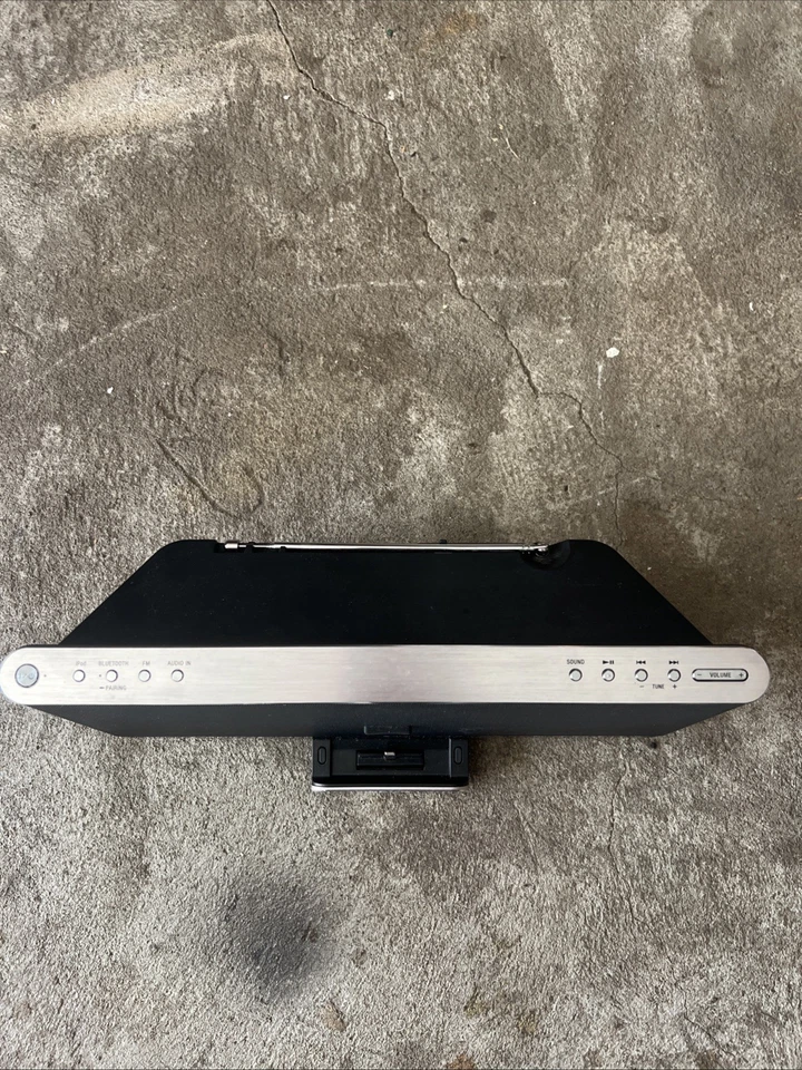 Sistema estéreo de escritorio Sony RDP-XF300IPN - Bluetooth, iPod/iphone, radio AM/FM Foto 3 de 4