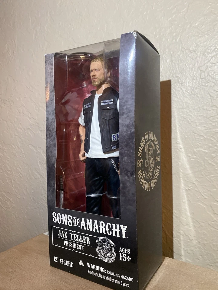 12-дюймовая фигурка Mezco SOA Jax Teller 12 дюймов Sons Of Anarchy НОВАЯ КОРОБКА - Изображение 2 из 4