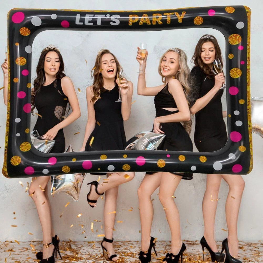 Frame clearance photo booth