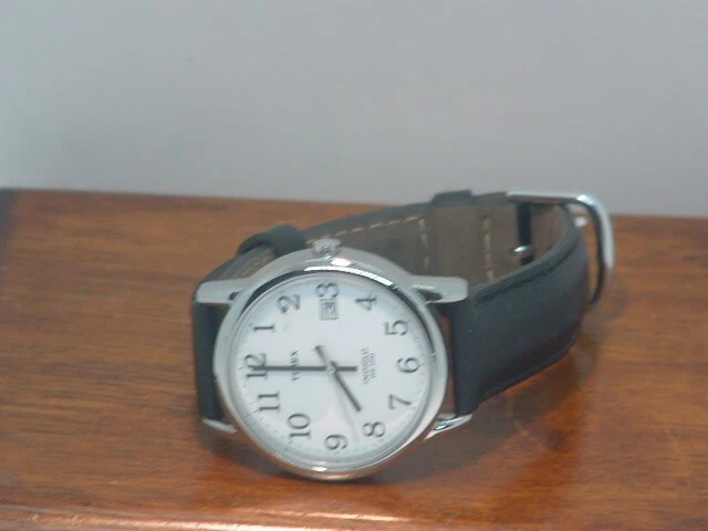 Pre Owned Men s Silver Timex Easy Reader T2H281 Date Analog Watch