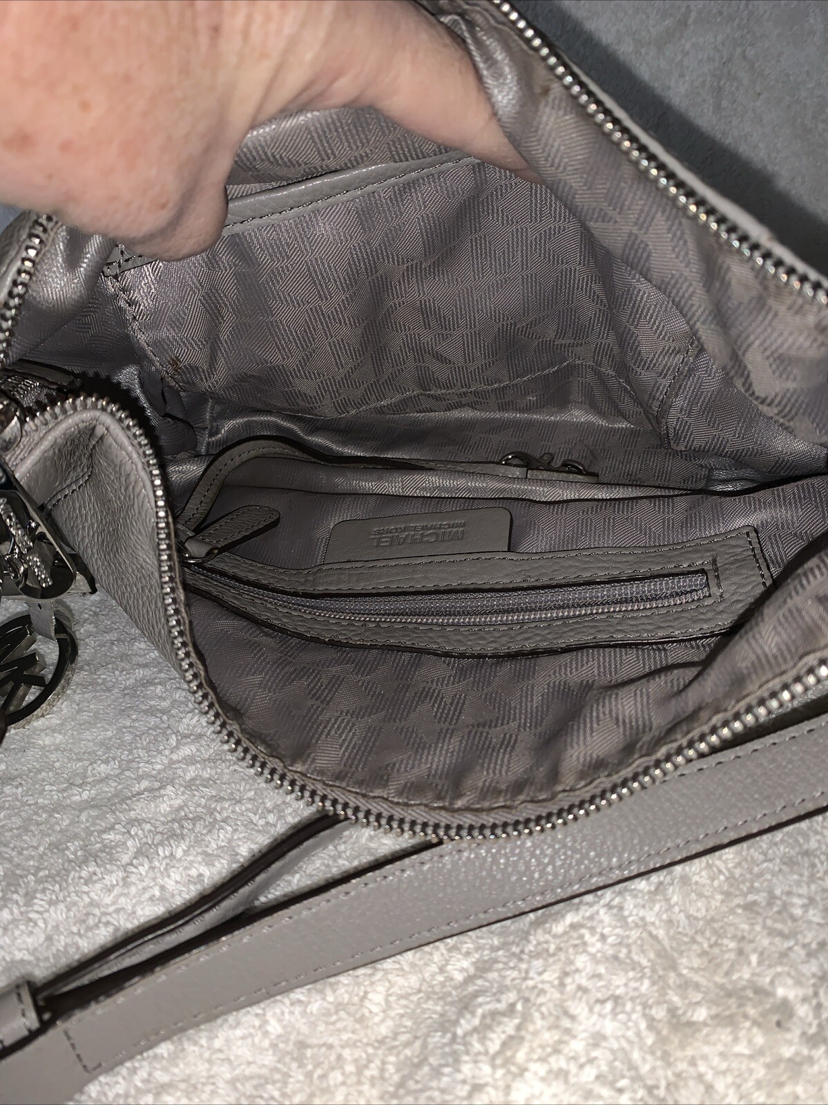 Michael Kors Grey Pebble Leather Hobo Bag Silver Hardware thumbnail 5