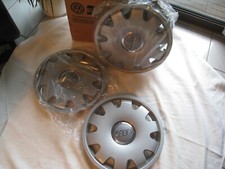  4 neue Radkappen Audi 16" ? 4BO601147C   PA66M15  Neupreis 239,00 € !!