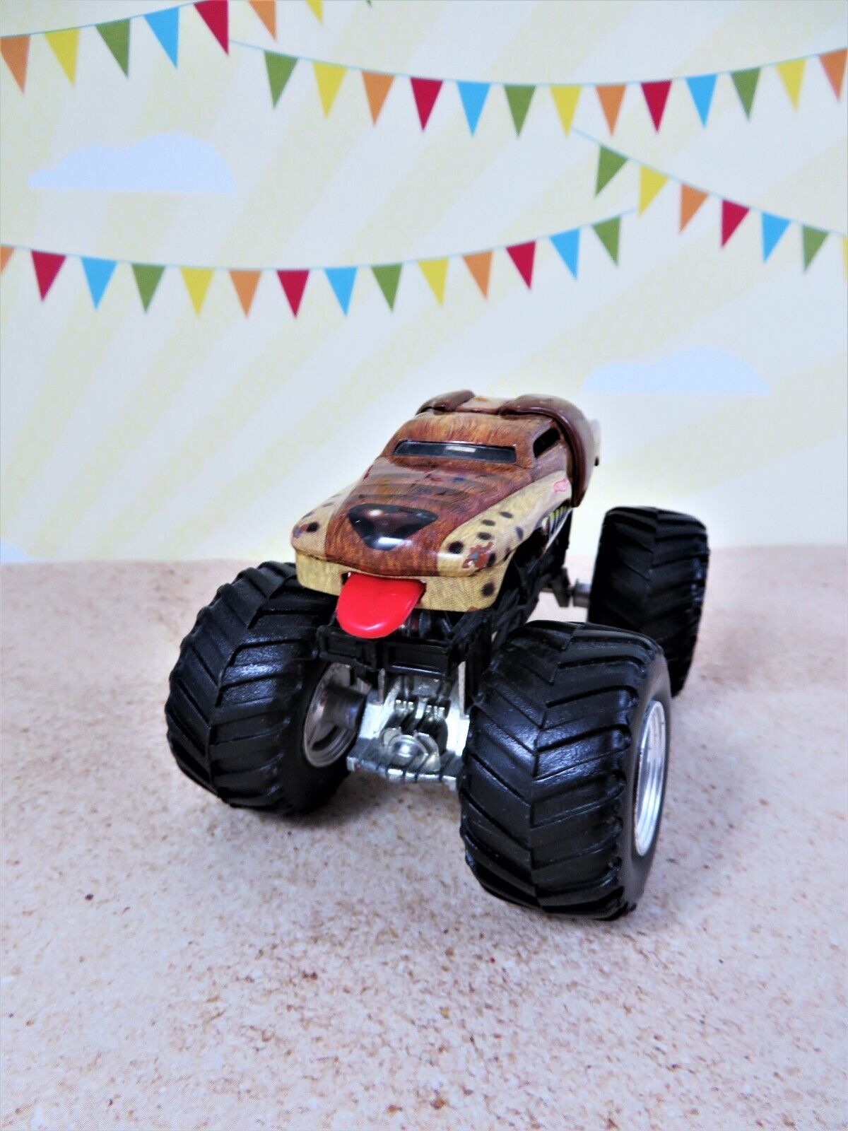 Brinquedo Caminhão Monster Jam Mutt 1:64 Truck Miniatura:Monster Mutt