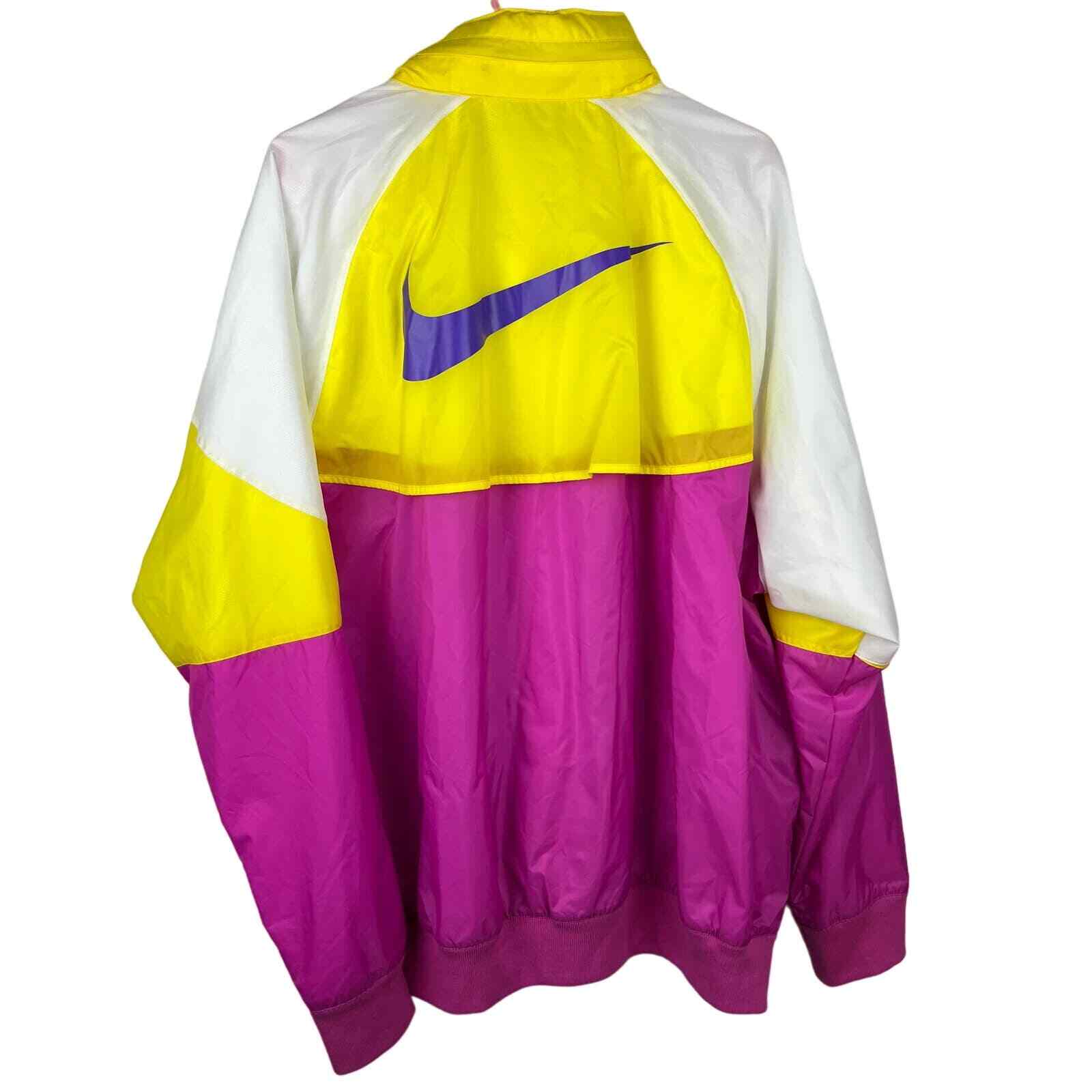 Nike Retro Inspired Colorblock Packable Windbreak… - image 2