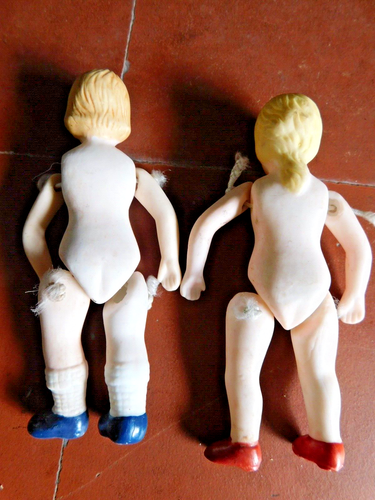 2 Vintage Bisque Porcelain Dolls 5 ” with Jointed Arms And Legs - Picture 6 of 6