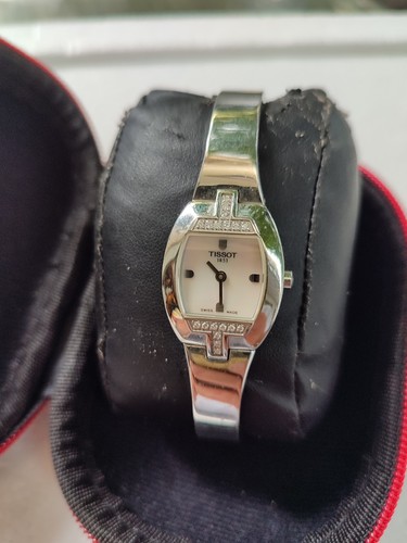Tissot 1853 Swiss Made L953 Stainless Steel Ladies Watch in ottime condizioni - Picture 2 of 8
