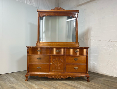 Lexington Furniture Victorian Sampler Collection Triple Door