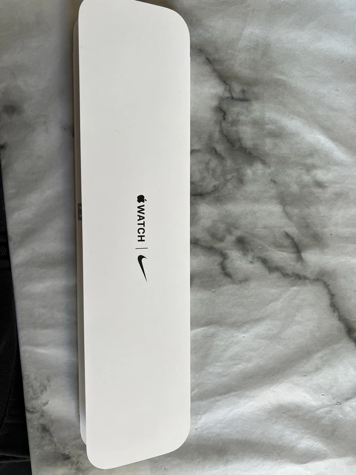 Apple Watch Series 6 Stainless Steel 44mm GPS Cellular - Image 4 of 4