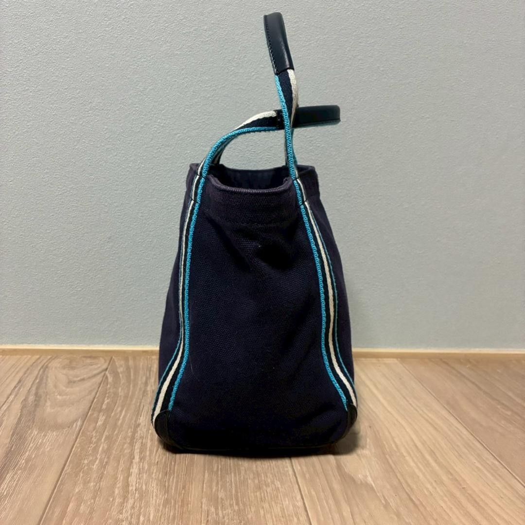 バッグ Anya Hindmarch Navy Ribbon Logo Bag Anya Hindmarch Navy Ribbon Logo Bag 【公式通販】