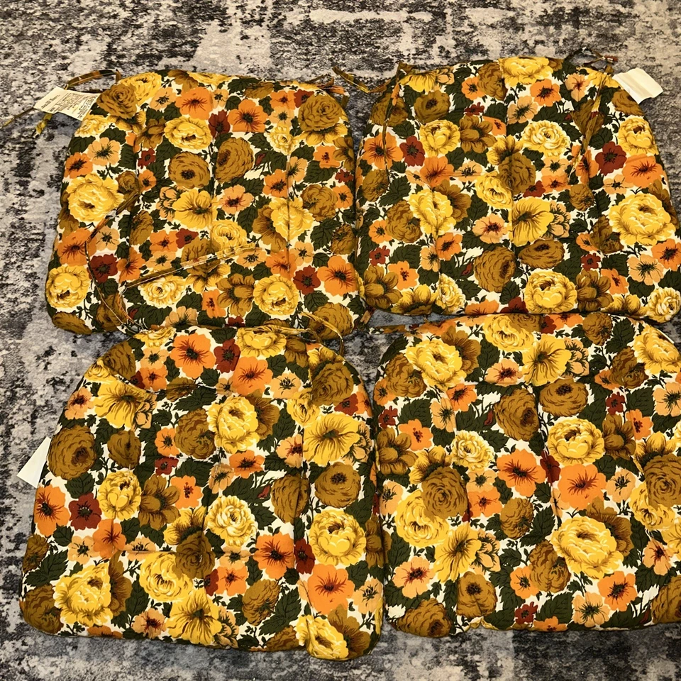 Vintage 60s 70s Dining & Kitchen Chair Cushions Set of 4 Beautiful Condition - Image 2 of 4