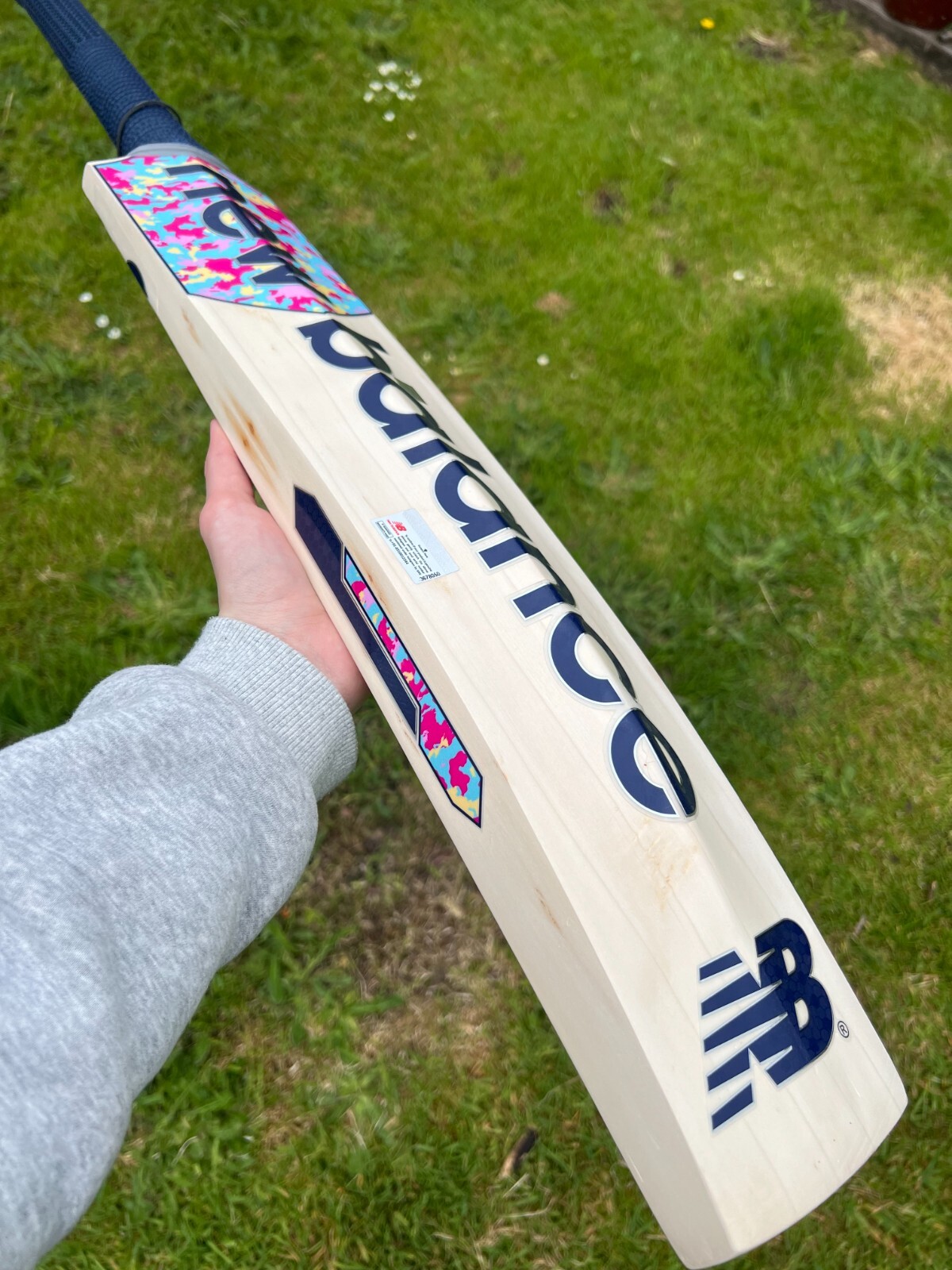 New Balance Handcrafted Cricket Bat SH 2lbs 9oz eBay