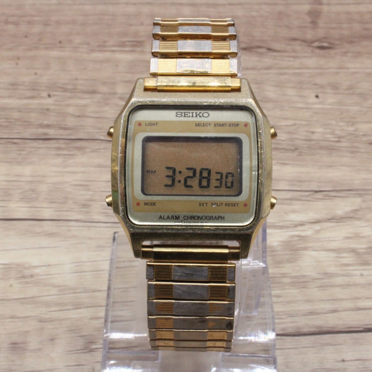 Vintage Seiko Digital Watch Mens Gold Tone Stainless Steel
