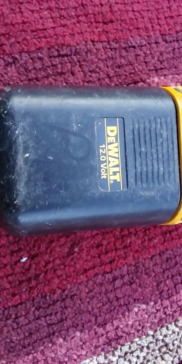 DeWalt DW945 Versa Clutch Cordless Drill w Battery 12V eBay