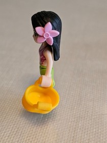 LEGO Friends Andrea & Martina Minifigure Basket , Flower & Sunglasses 41008