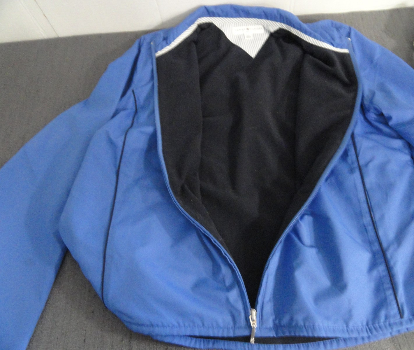 DESIGNER TOMMY HILFIGER LIGHTWEIGHT GOLF BLUE ZIPPER JACKET MEN'S SIZE LARGE thumbnail 9