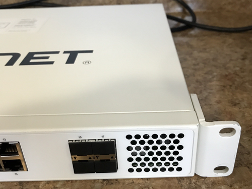 Firewall di sicurezza di rete Fortinet FG-200E - Foto 4 di 13